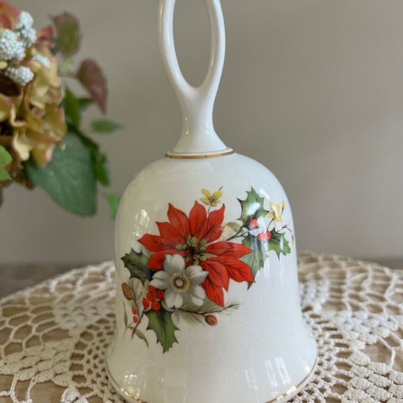 Vintage Sadler Christmas Dinner Bell - Picture 2 of 5